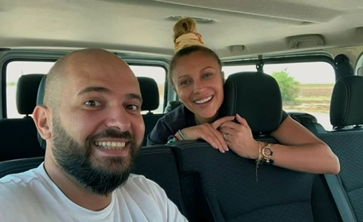 
    Lora a fost extrem de nerăbdătoare să se întoarcă în țarăFoto: Instagram  
