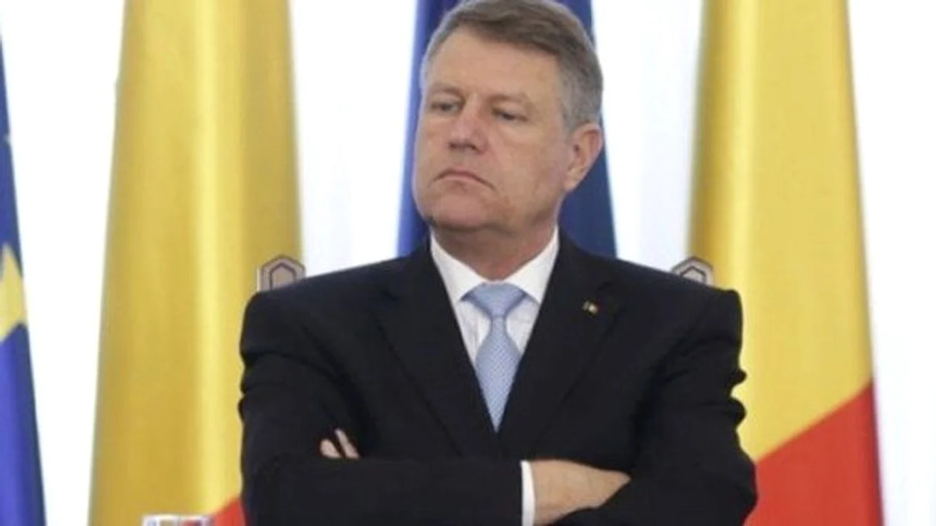 
    Klaus Iohannis a dat șah PSD, respingând numirea în Guvernul Dăncilă 2 a Liei Olguța Vasilescu și a lui Ilan Laufer  