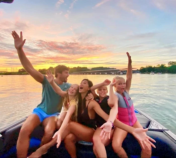 nicole si fam 2 jpg jpeg