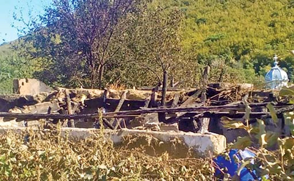 Casa a ars din temelii