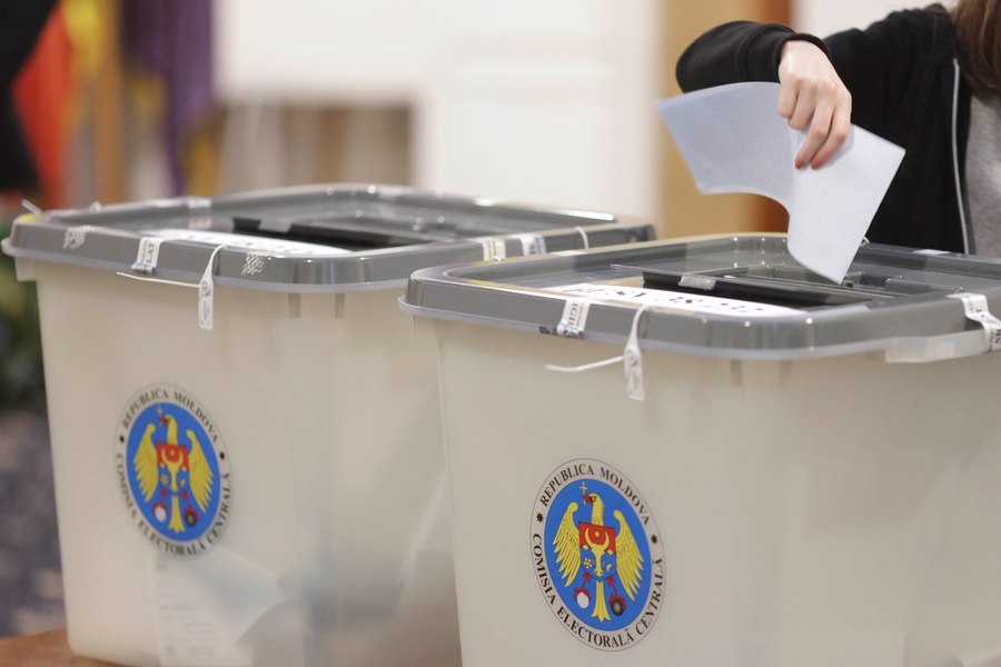 Presa internațională consideră alegerile din Republica Moldova drept o „bătălie” pentru viitorul țării 