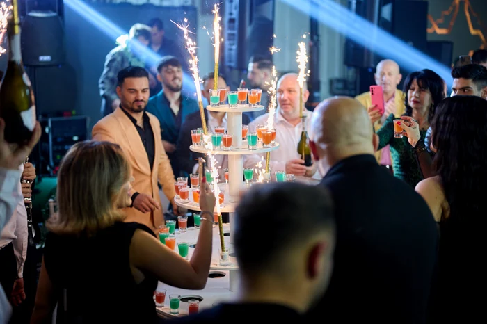 Oana Radu foto PR 3 jpg