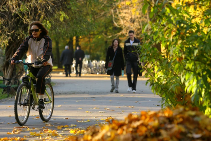 
    Prognoza meteo pentru următoarele două zile anunță că vremea va fi instabilă din punct de vedere termicfoto: Click!  