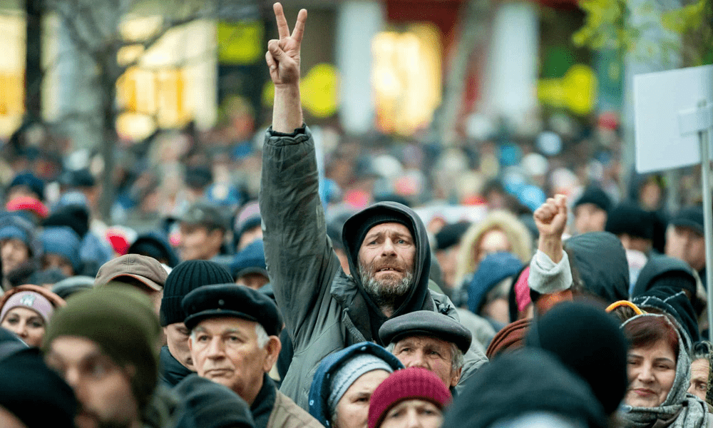 The Guardian: Moldovenii cântăresc viitorul politic în timp ce războiul din Ucraina afectează economia