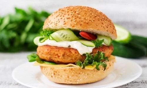 1 burger de pui jpg jpeg
