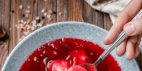 Borș vegetarian cu vushka al lui Ievgen Klopotenko (Credit klopotenko com) webp