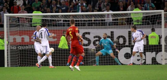 Golul cu care Steaua a câștigat meciul cu Copenhaga * Foto: Marian Burlacu