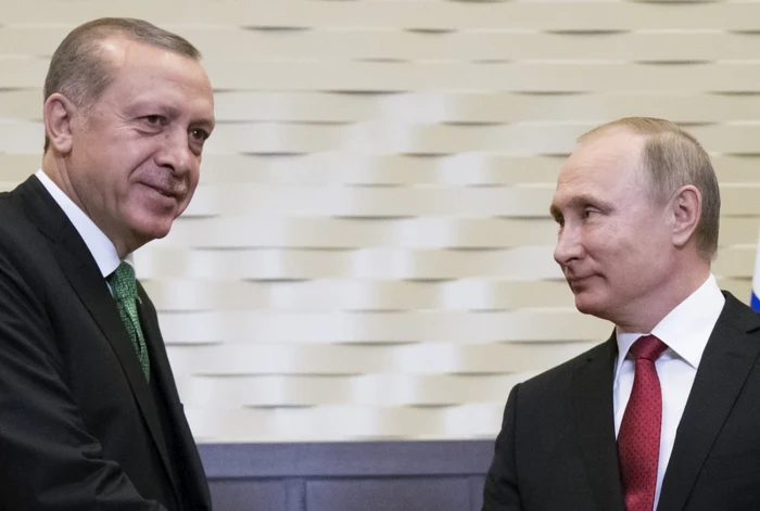 Preşedintele Turciei Recep Tayyip Erdogan (stânga) şi liderul de la Kremlin Vladimir Putin Foto: EPA