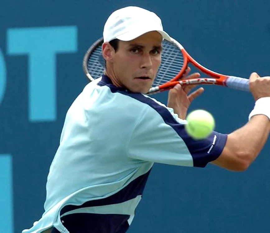 
    Hănescu  