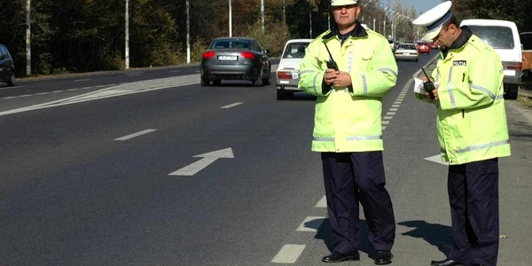 Minorul a fost prins conducând pe drumurile publice Foto:Arhivă