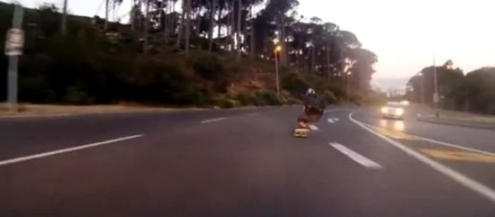 Tânărul a rulat cu o viteză de peste 100 de kilometri pe oră FOTO Captură YouTube