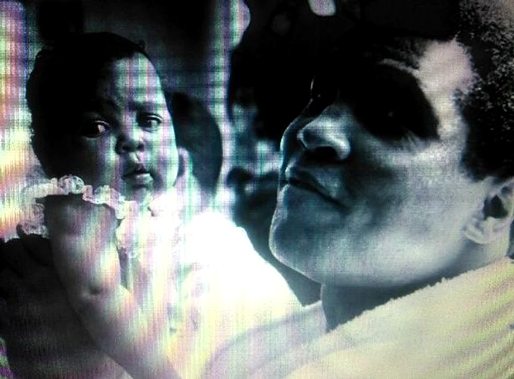 Muhammad Ali și Kiiursti, când aceasta era bebeluș