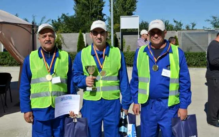 Trei instalatori din Constanţa au fost declaraţi cei mai rapizi instalatori din ţară la un concurs de profil FOTO Aquatim