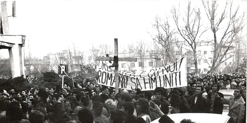 Revouţia din Decembrie 1989 Bucureşti Sursa Luigi Gageos / Autor Dragoş Cristescu