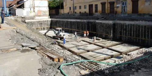 Vechiul imobil a fost demolat pentru a se ridica o clădire nouă
