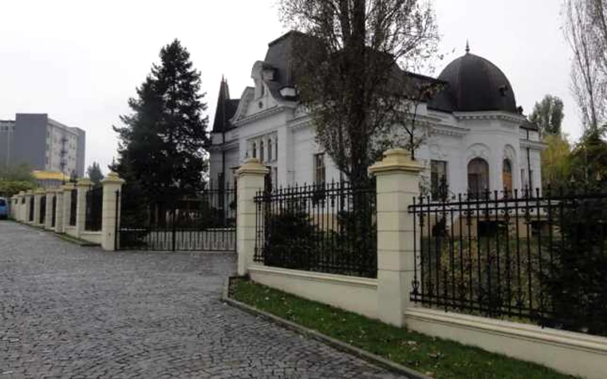 casa caracostea slatina
