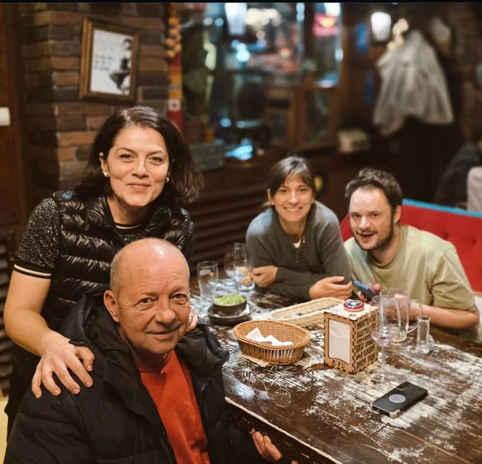 Dana Rogoz alături de colegii de breaslă / FOTO: Instagram