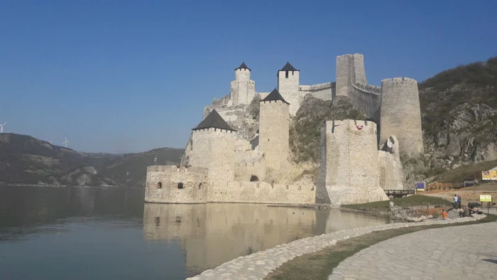 Cetatea Golubac FOTO Both