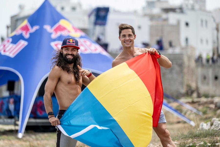 România, aur și argint mondial la un sport de Dosarele X: Ce e „High Diving“?