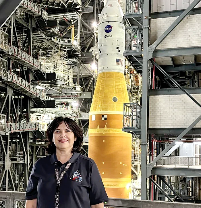 Ramona Gaza lucrează deja de mai mulţi ani la NASA. FOTOGRAFII: Arhivă personală