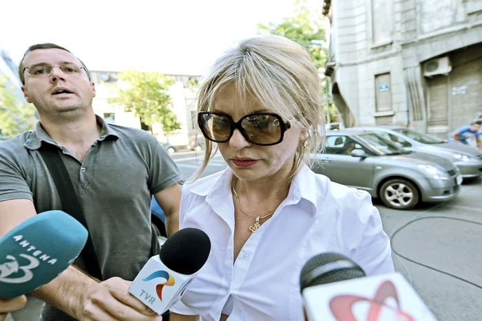 
    Veronica Cîrstoiu  a executat doi  ani şi patru luni  din pedeapsa  de şapte ani  de închisoare  