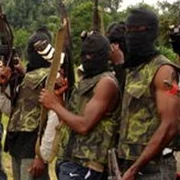 Nigeria: Atac al militanţilor islamişti soldat cu 42 de morţi