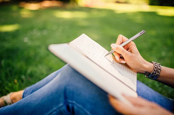 Irina Binder, despre viața de scriitoare / FOTO: Pixabay