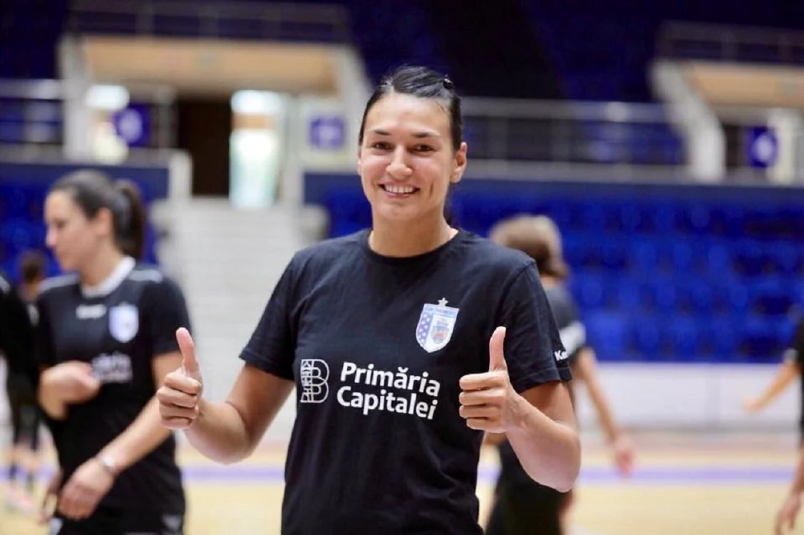Cristina Neagu are motive să fie fericită: e printre cele mai valoroase handbaliste ale planetei şi are şi un contract pe măsură