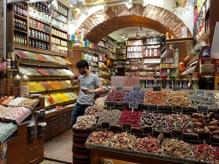 bazar cluj istanbul. foto remus florescu