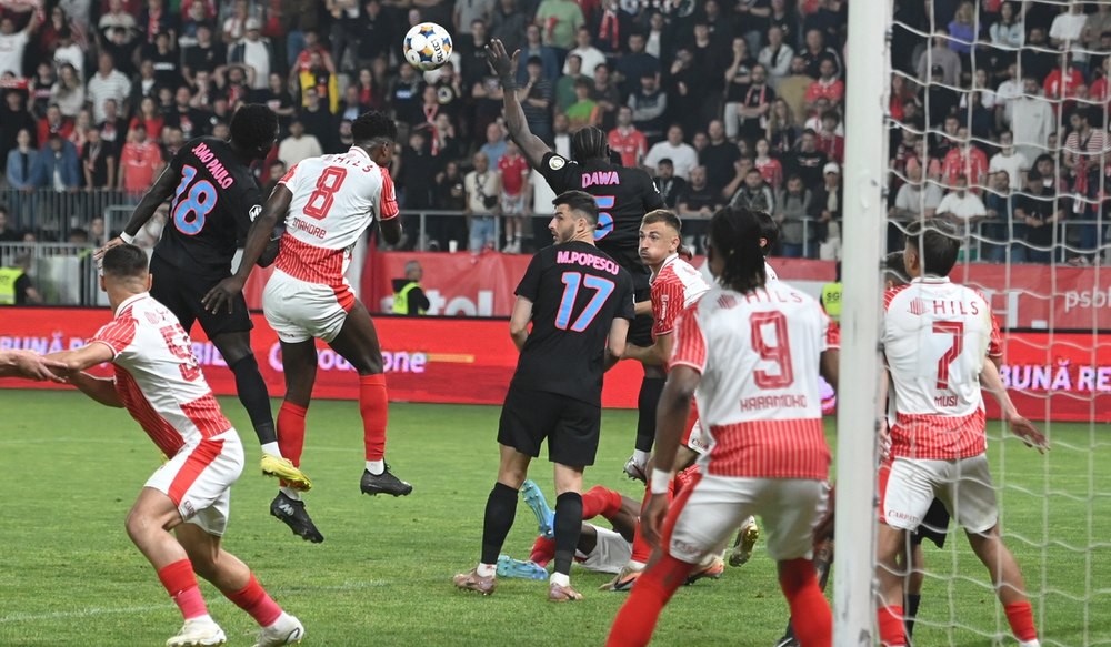 În plină criză, FCSB înfruntă Dinamo. Alb-roșii, lideri în Superliga României
