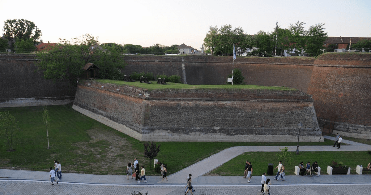 Ce este Teatrul Labirint