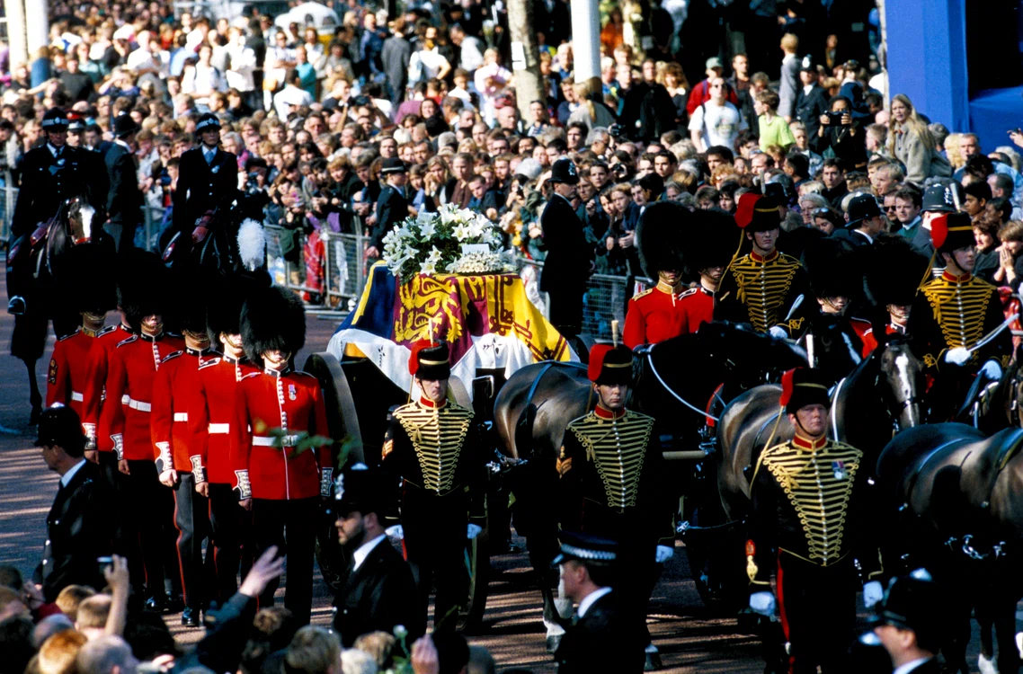 foto inmormantare Diana profimedia jpeg
