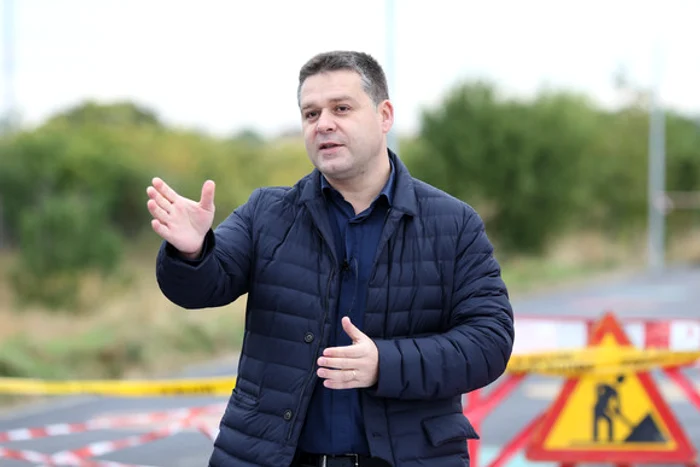 Primarul Ciprian Ciucu a explicat că va schimba sistemul privind salubritatea în sectorul 6 Foto: Inquam
