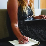 startupstockphotos entrepreneur 593357 jpg