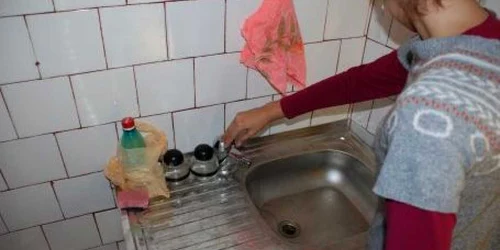 Mai mulţi prahoveni vor avea apă potabilă Foto: arhivă