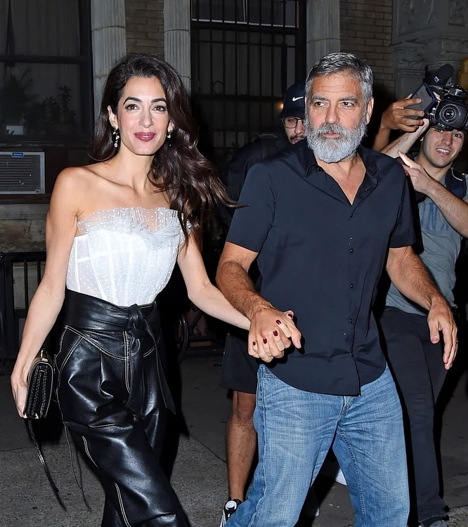 
    George Clooney şi avocata Amal  