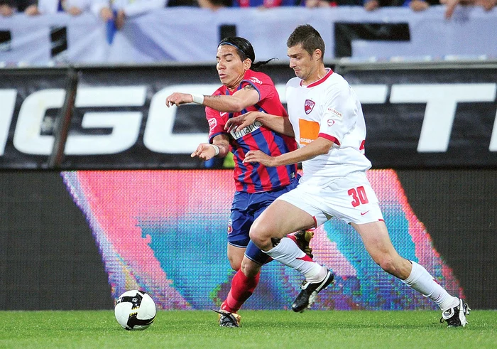 
    Tamaş a trecut din  „barca” dinamoviştilor  în tabăra rivalilor  tradiţionali, Steaua FOTO: Mediafax  