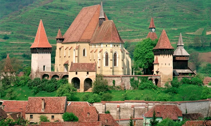 Biserica Fortăreaţă de la Biertan: Cea mai frumoasă din Transilvania | FOTO jpeg