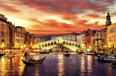 UNESCO are în vedere să introducă Veneţia şi Budapesta în lista Patrimoniului mondial în pericol  Portul Liverpool riscă să fie retras din listă jpeg