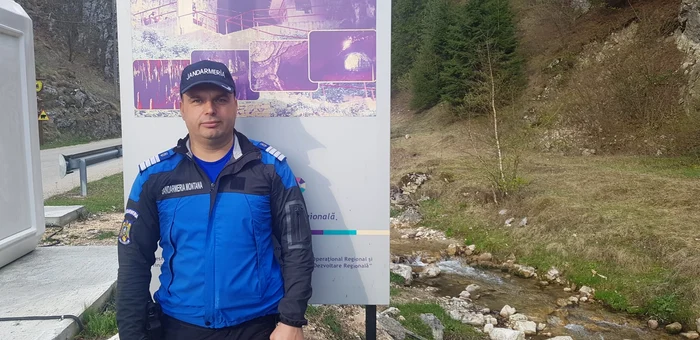 Ion Florin lucrează de 13 ani ca jandarm montan FOTO arhiva personală