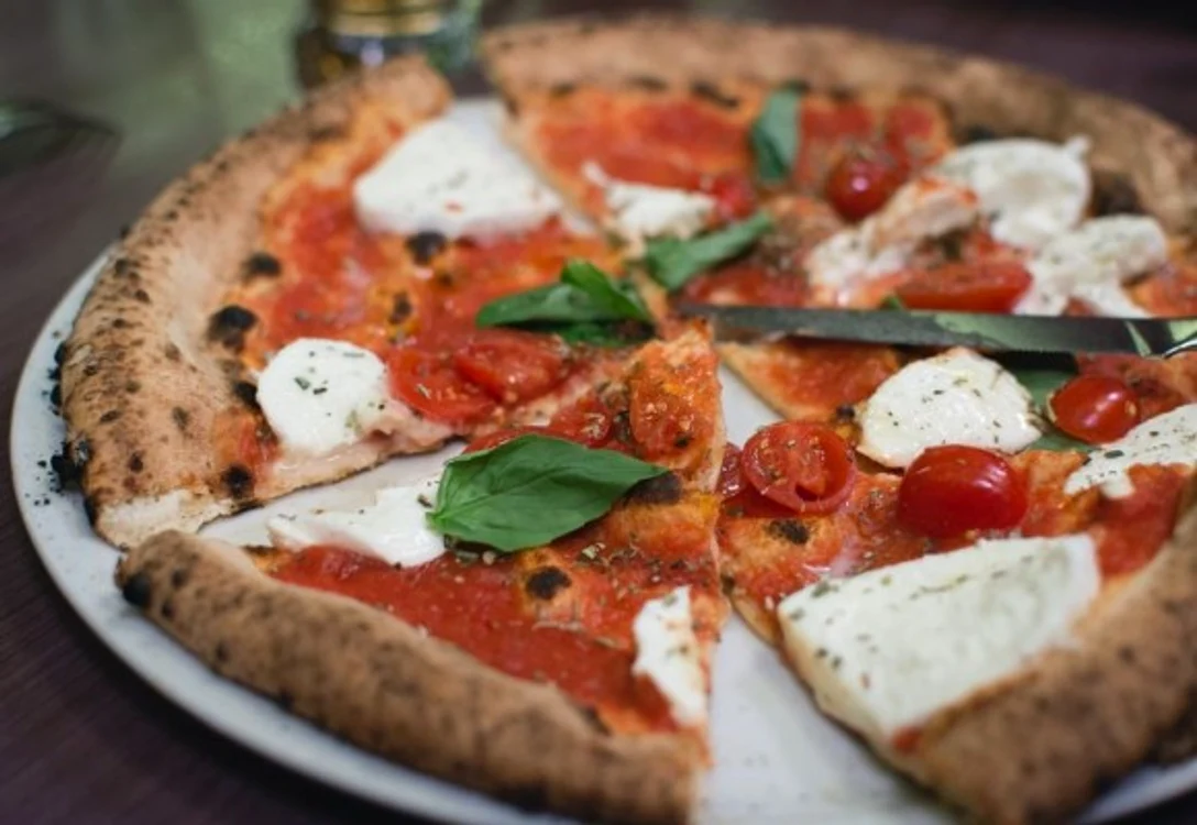
    Află povestea pizzei margherita!clickpoftabuna.ro  