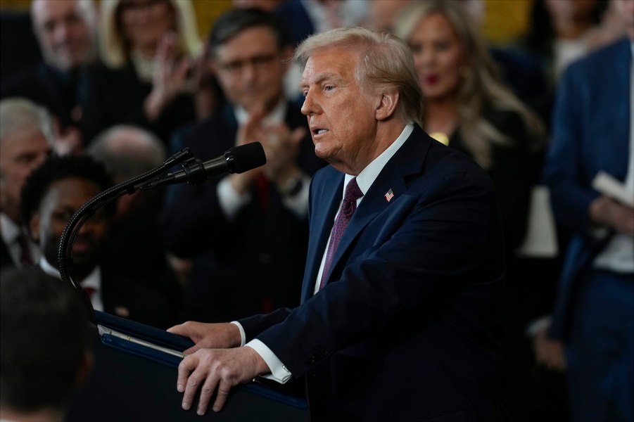 Războiul tarifelor. Trump va discuta cu liderii Canadei și Mexicului după introducerea taxelor vamale