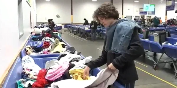 un baiat de 19 ani care a cumparat cu 14 lei o geaca dintr un second hand a aflat apoi ca aceasta valoreaza peste 250 000 de dolari 1081969 webp