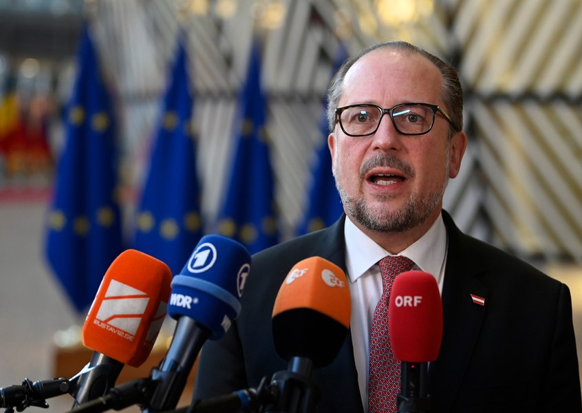Noua arhitectură de securitate europeană nu poate fi realizată fără Rusia, spune ministrul de externe al Austriei. De la noi nu-l contrazice nimeni