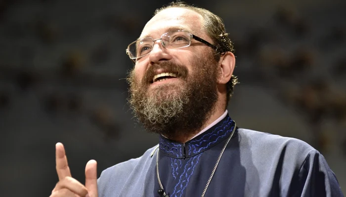 Părintele Constantin Necula a vorbit despre ce îi lipsește României în prezent / foto: arhiva Click!