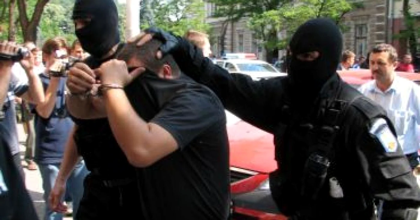 Hunedoara: Complicele pedofilului britanic a fost arestat în lipsă