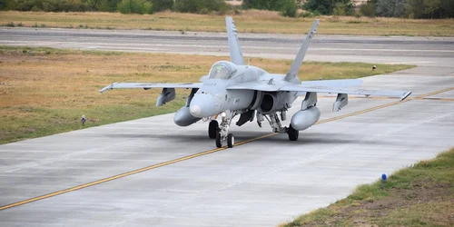 Doua bombardiere B52 Stratofortress au aterizat la Baza Kogalniceanu FOTO MApN / Facebook