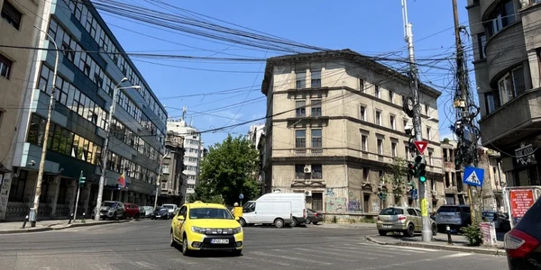 Cabluri Bucuresti Facebook Nicusor Dan jpg