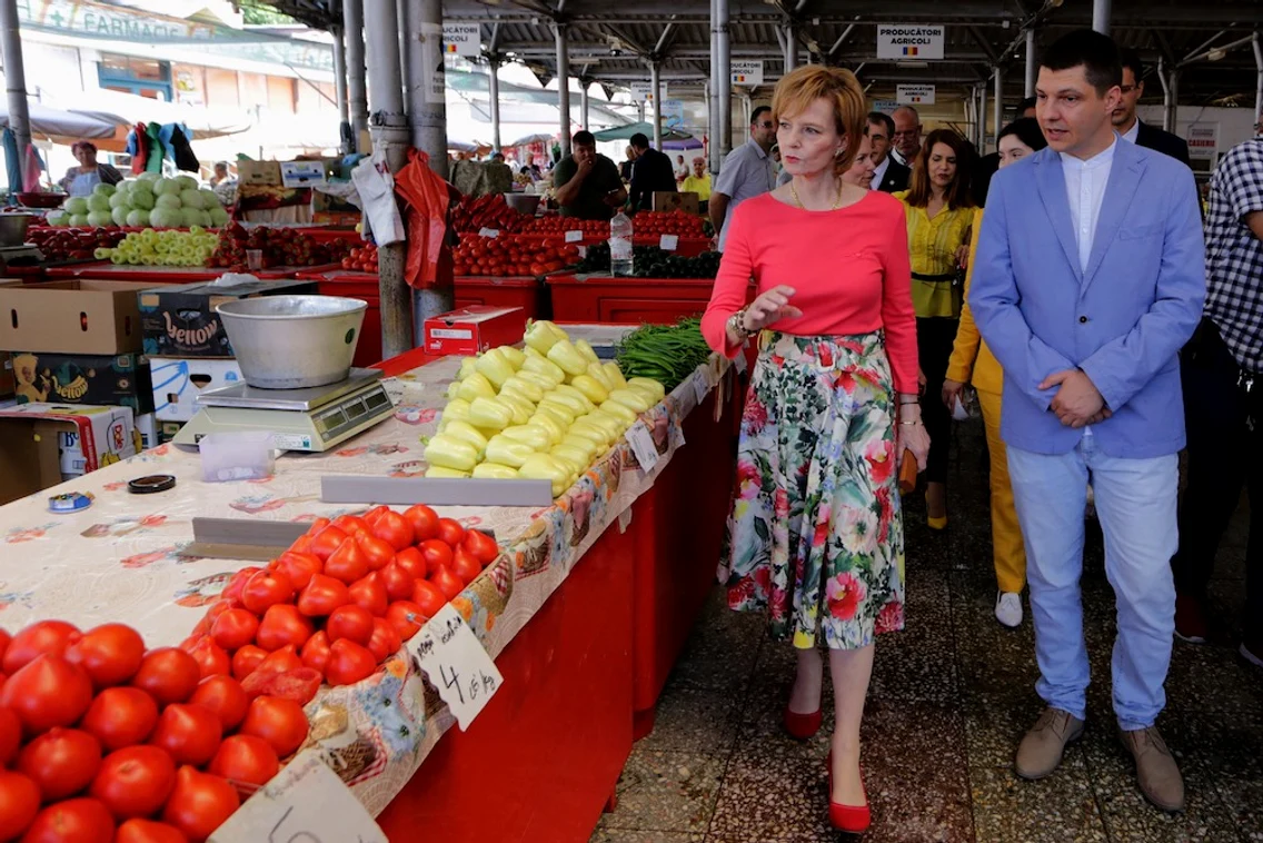 Majestatea Sa Margareta în piața din Alexandria