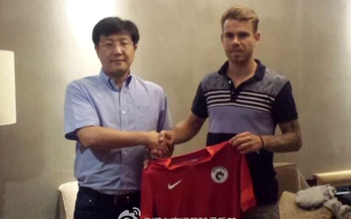 
    Eric Bicfalvi va juca doi ani la Liaoning Whowin  